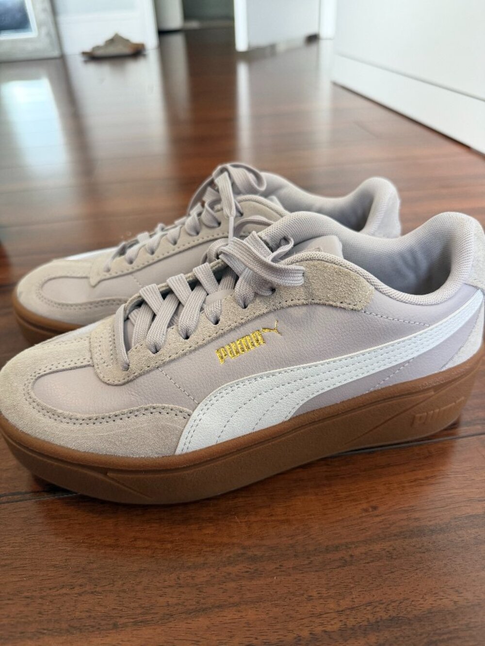 Puma Women's Light Lavendar Low-Top Sneakers